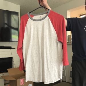 Old navy 3 quartered shirt size M men’s